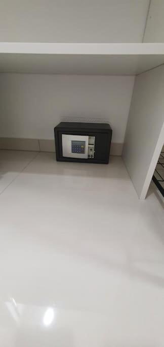 Studio Apartman Lenox Rijeka Buitenkant foto